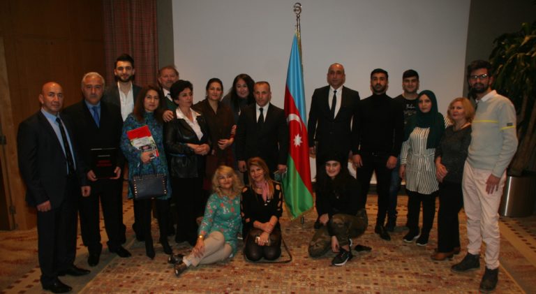 ‘BİTMEYEN AZAB’ BELGESELİ ROTTERDAM’DA GÖSTERİLDİ