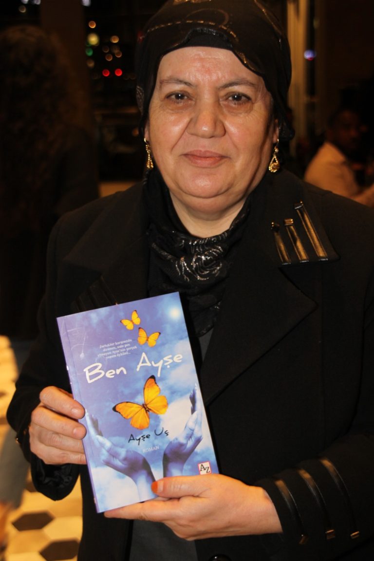 Ayşe Uç ilk kitabını yayınladı