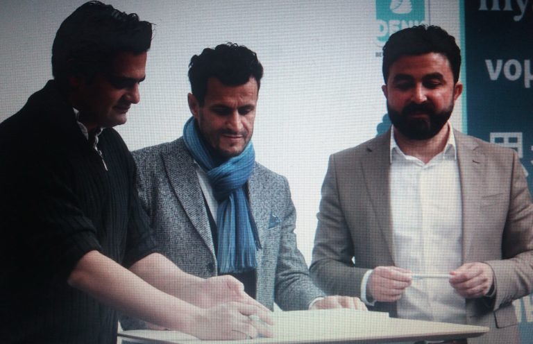 DENK Partisinde yönetim düştü
