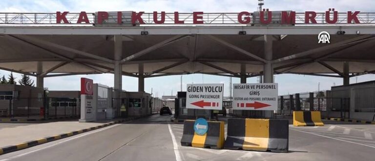 Kapıkule’de gurbetçi yoğunluğu: Dönüş yolunda uzun kuyruklar oluştu