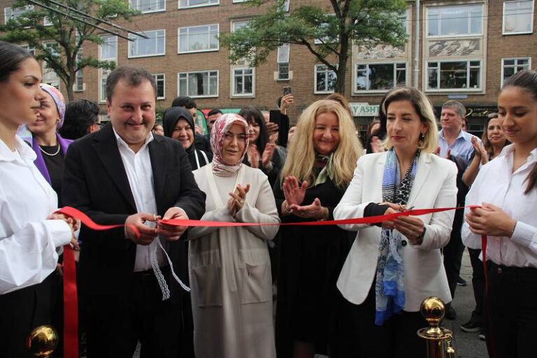 MONALAM EUROPE,  Rotterdam’dan Avrupa’ya açıldı