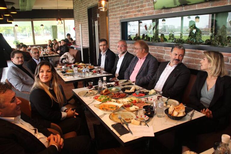 Hollanda Müsiad’dan kahvaltı
